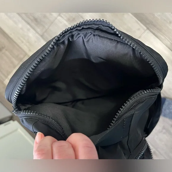 Lululemon Everyday Backpack 2.0 Laptop Office Travel Gym School Work Casual - Picture 12 of 16